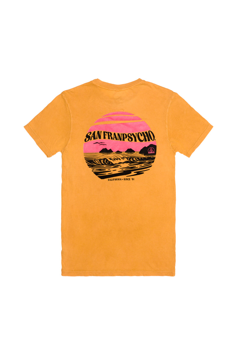 The Kelly's Cove Tee features a sunset graphic and San Franpsycho text on the back, perfect for capturing the relaxed coastal vibes of San Francisco. Ideal for laid-back days by the bay.